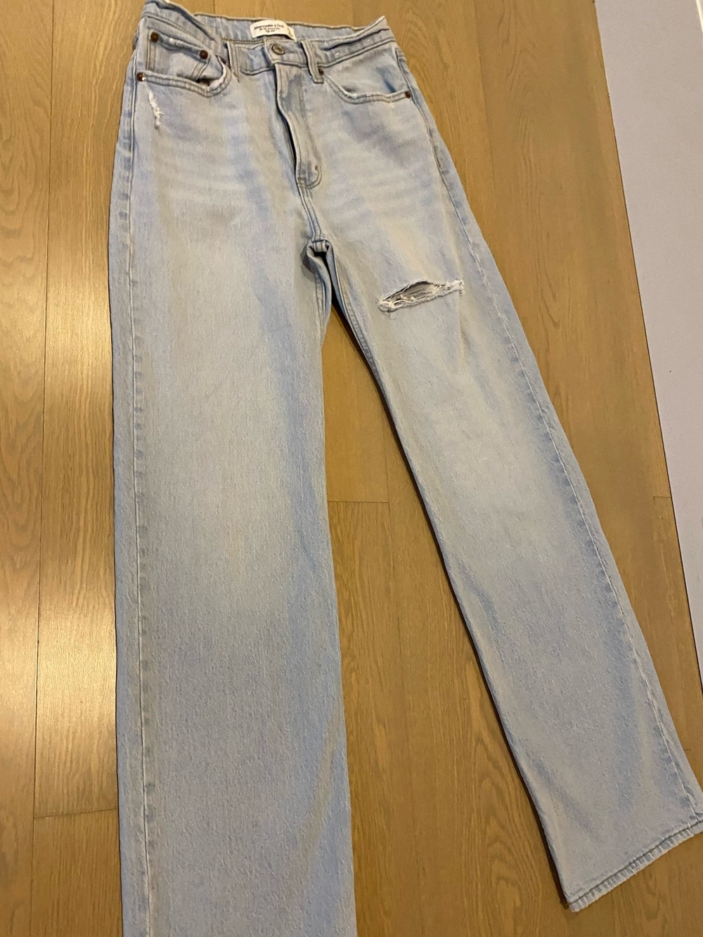 Abercrombie & Fitch Light Blue Straight Leg Jeans 26/2 long